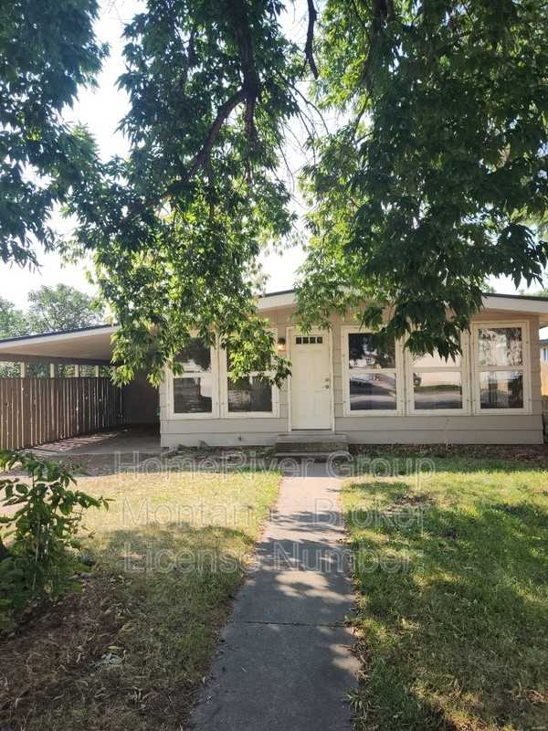 1809 Defoe St