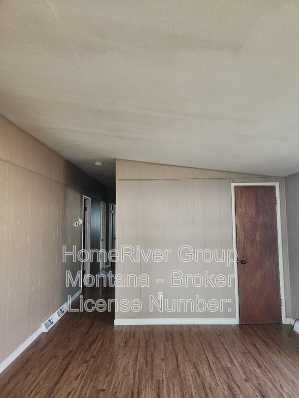 1809 Defoe St - Photo 7 of 29