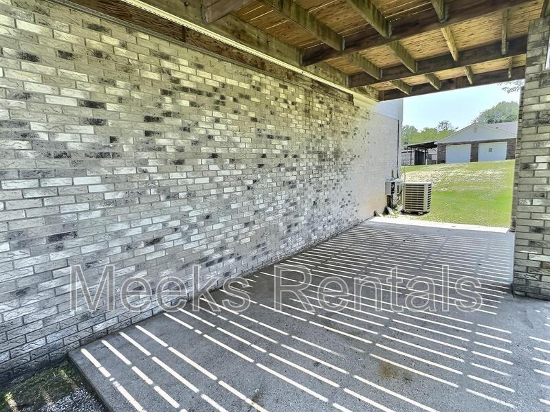 40 Maple Ln - Photo 2 of 13