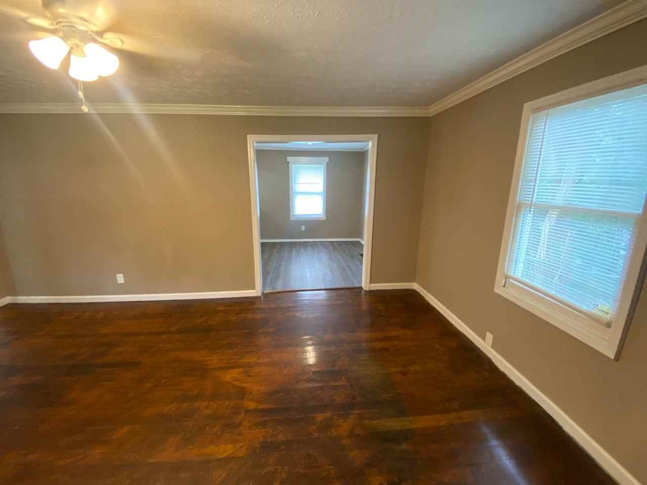 563 Parkchester Dr - Photo 5 of 13