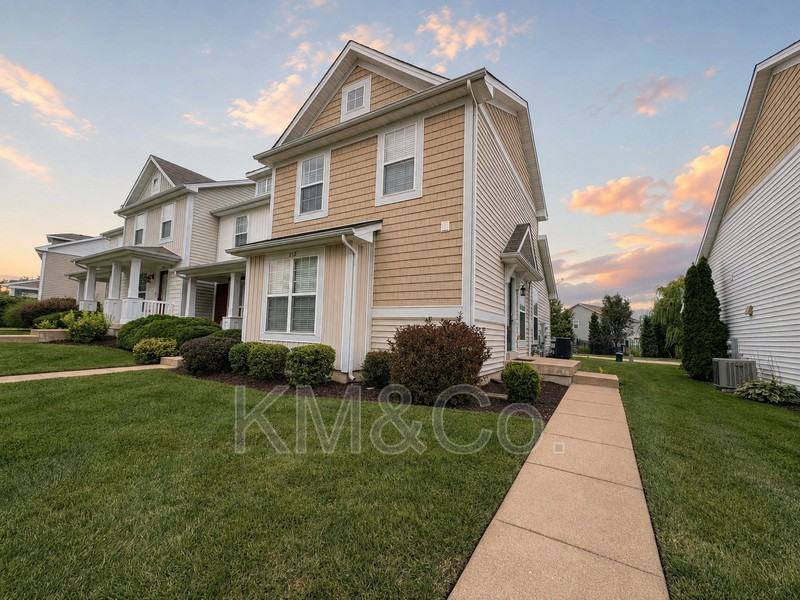 213 Countryshire Dr - Photo 2 of 32