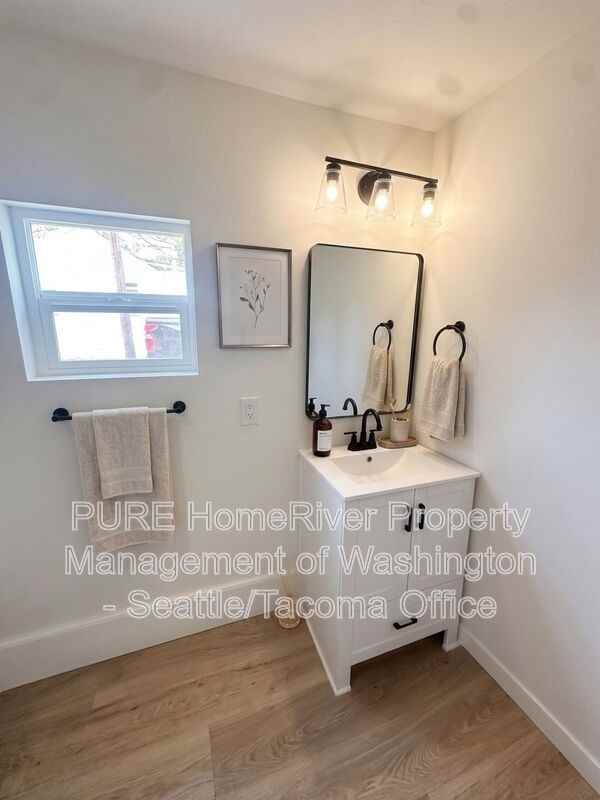 757 S 43rd St - Photo 4 of 4