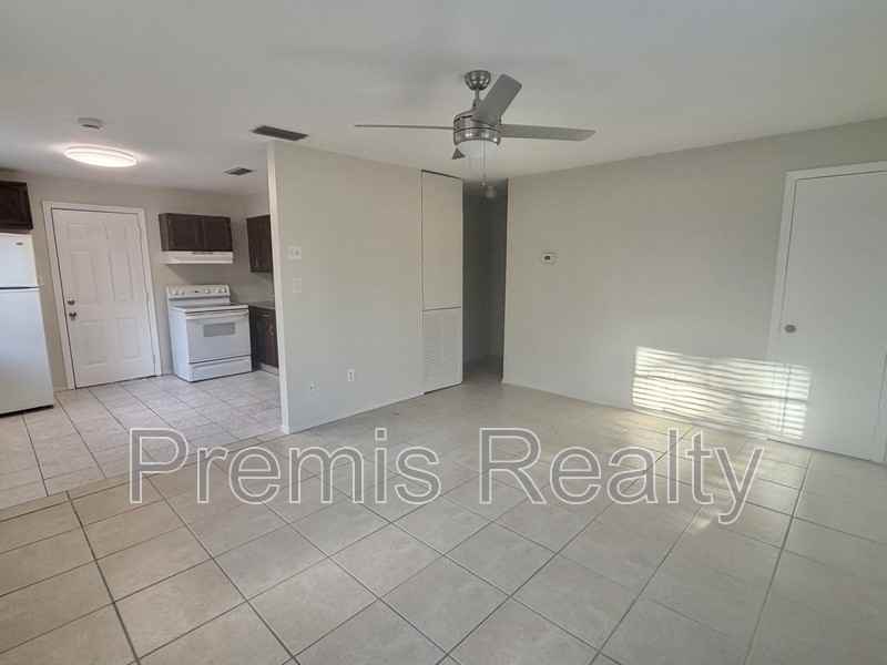 1356 Boylan Ave - Photo 4 of 11