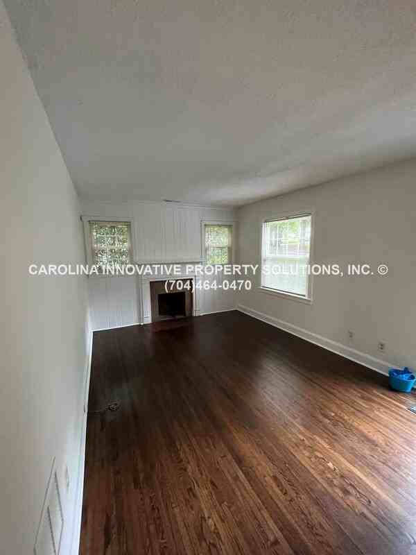 2830 Phillips Ave - Photo 3 of 22