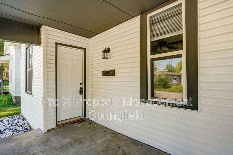 750 S New Ave - Photo 3 of 21