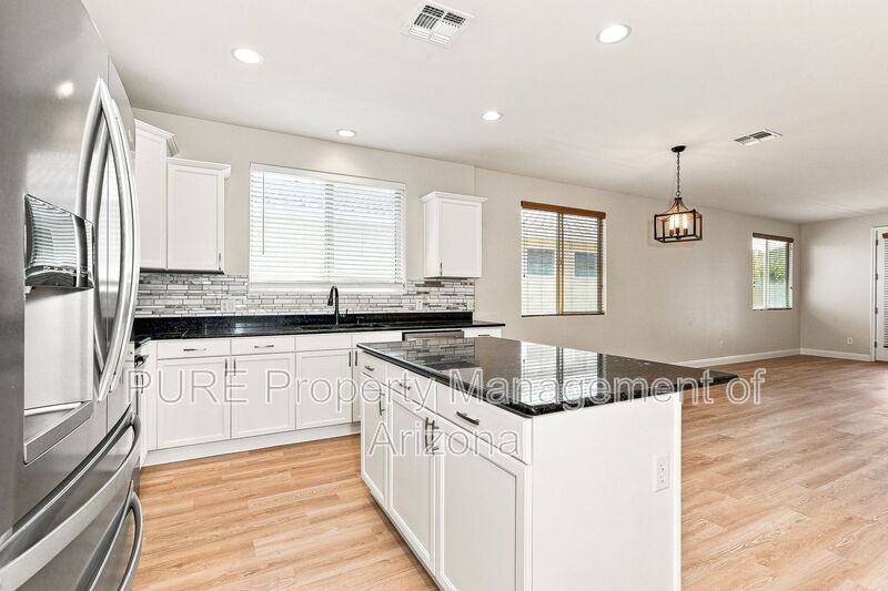 1711 W Paisley Dr - Photo 5 of 23