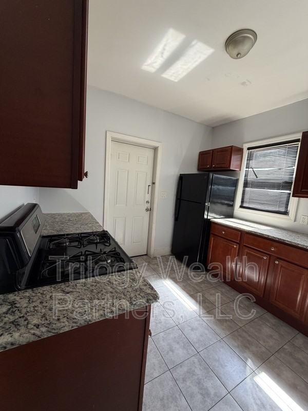 74 Park St #1 - Photo 2 of 10