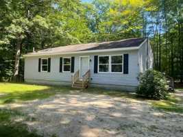 featured image of 7 Benjamin Way