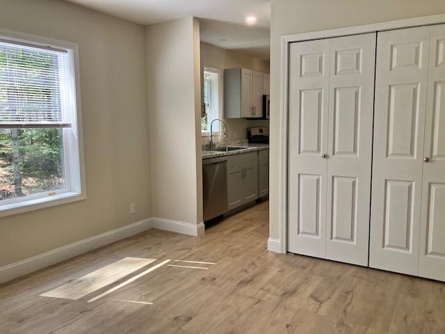 7 Benjamin Way - Photo 4 of 12