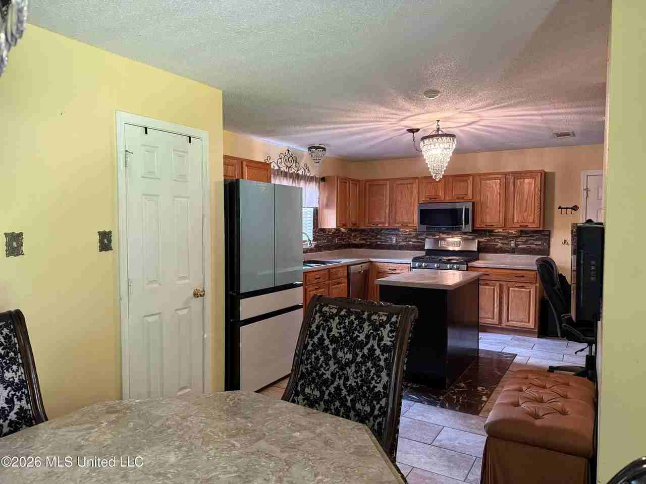 11278 River Bend Dr - Photo 4 of 10