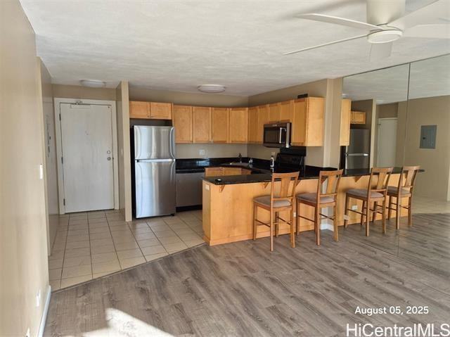 430 Kaiolu St #1002 - Photo 2 of 13