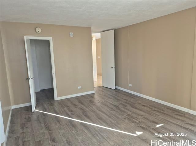 430 Kaiolu St #1002 - Photo 6 of 13