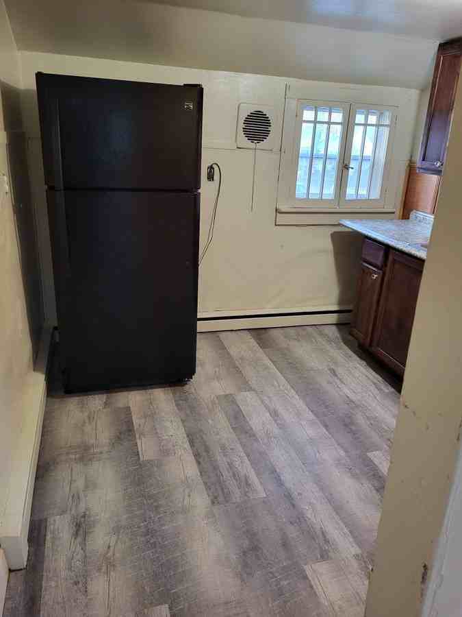 4 Essex Ave #2 - Photo 2 of 10