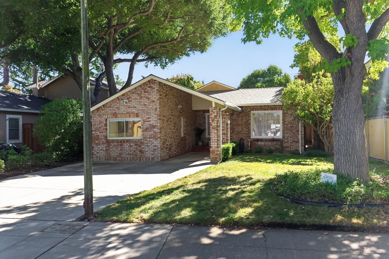2360 Saint Francis Dr #NA - Photo 2 of 31