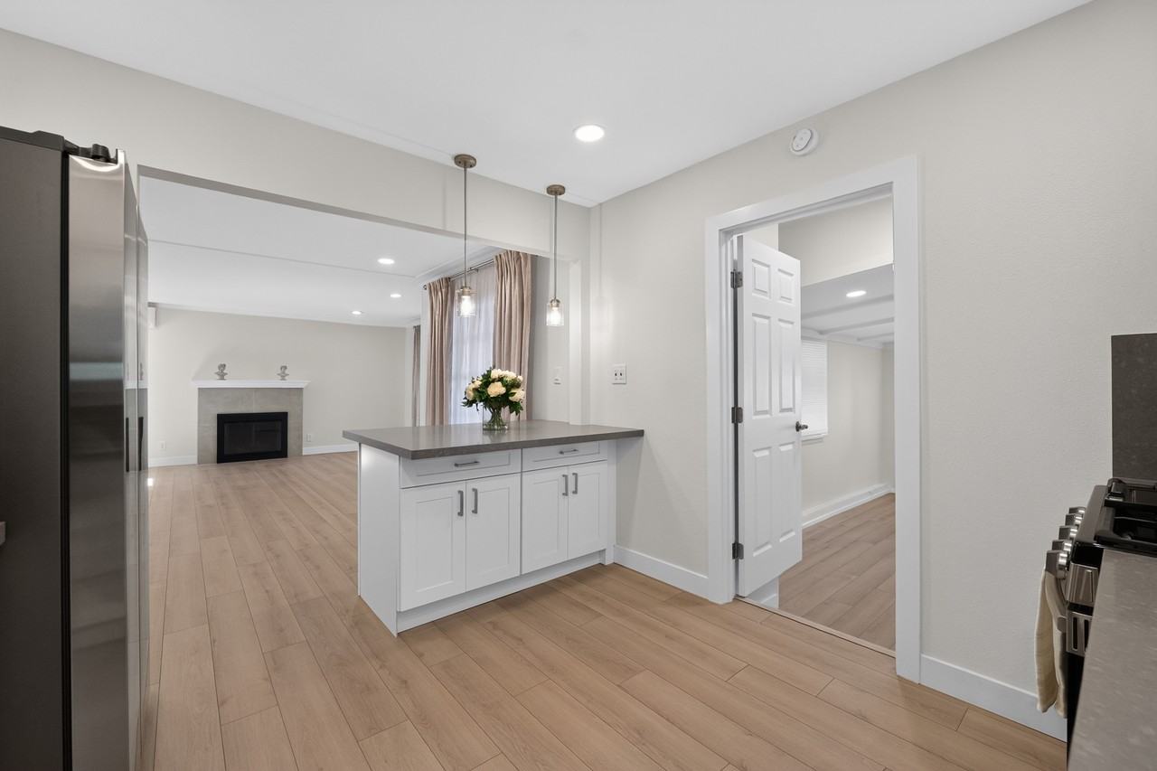 2360 Saint Francis Dr #NA - Photo 3 of 31