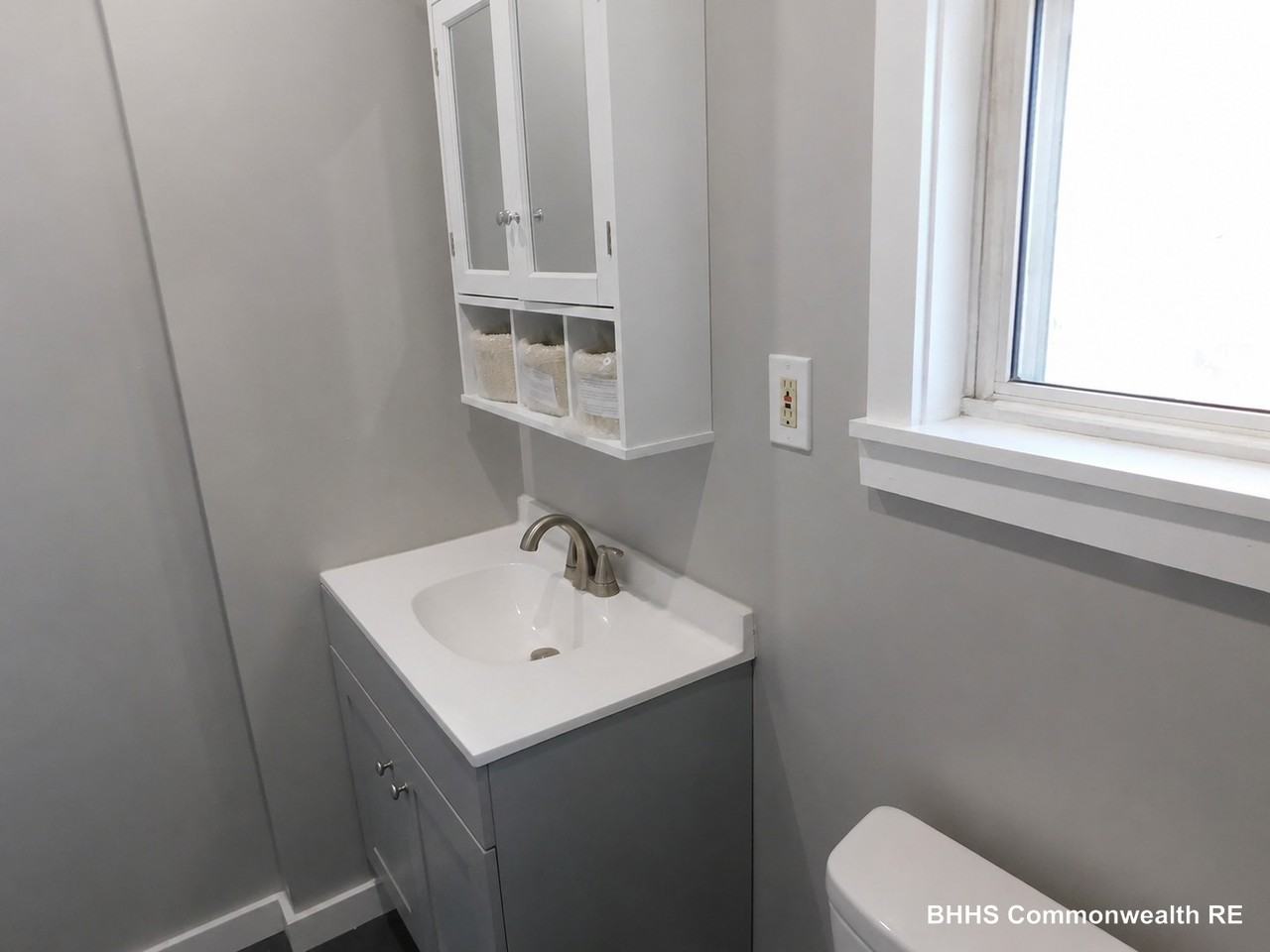 137 Hampshire St #1 - Photo 4 of 7