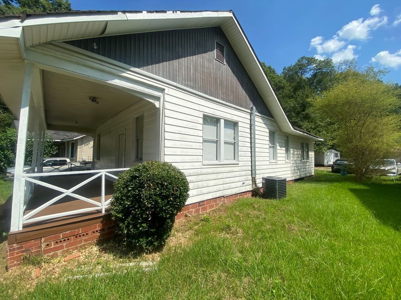 26 Hemlock Dr - Photo 2 of 18