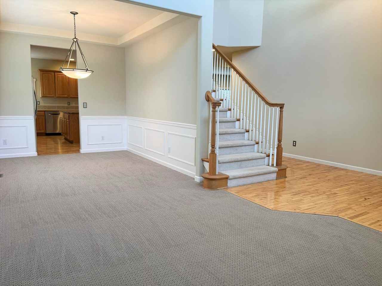 1853 Pointe Woodworth Dr Ne - Photo 3 of 17
