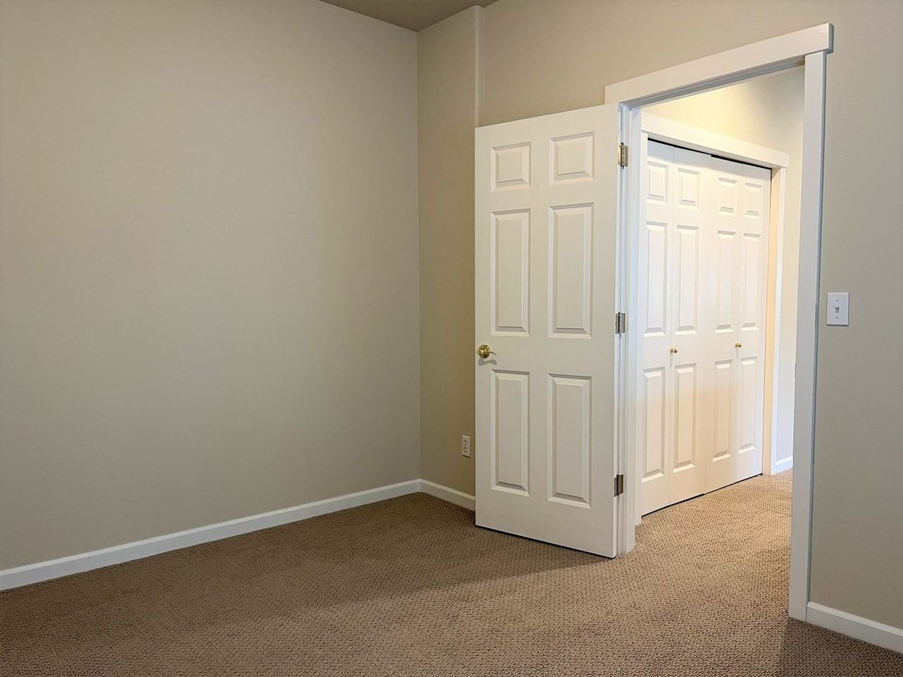 1853 Pointe Woodworth Dr Ne - Photo 6 of 17