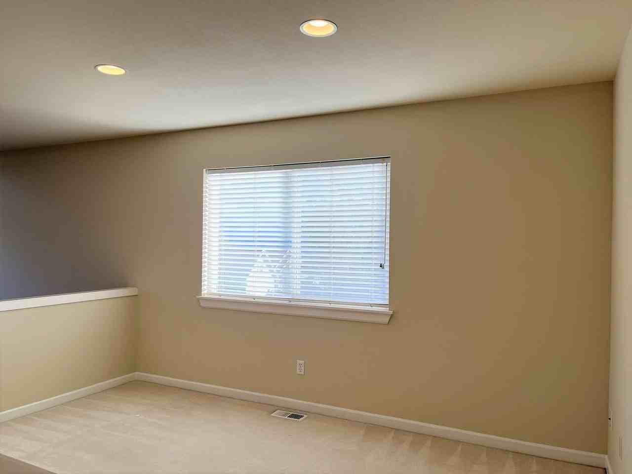 1853 Pointe Woodworth Dr Ne - Photo 7 of 17