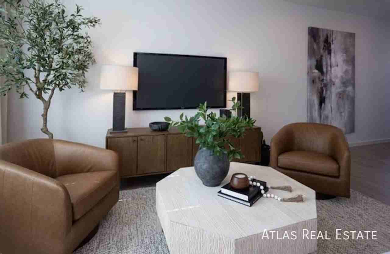 2369 N 79th Pl - Photo 5 of 27