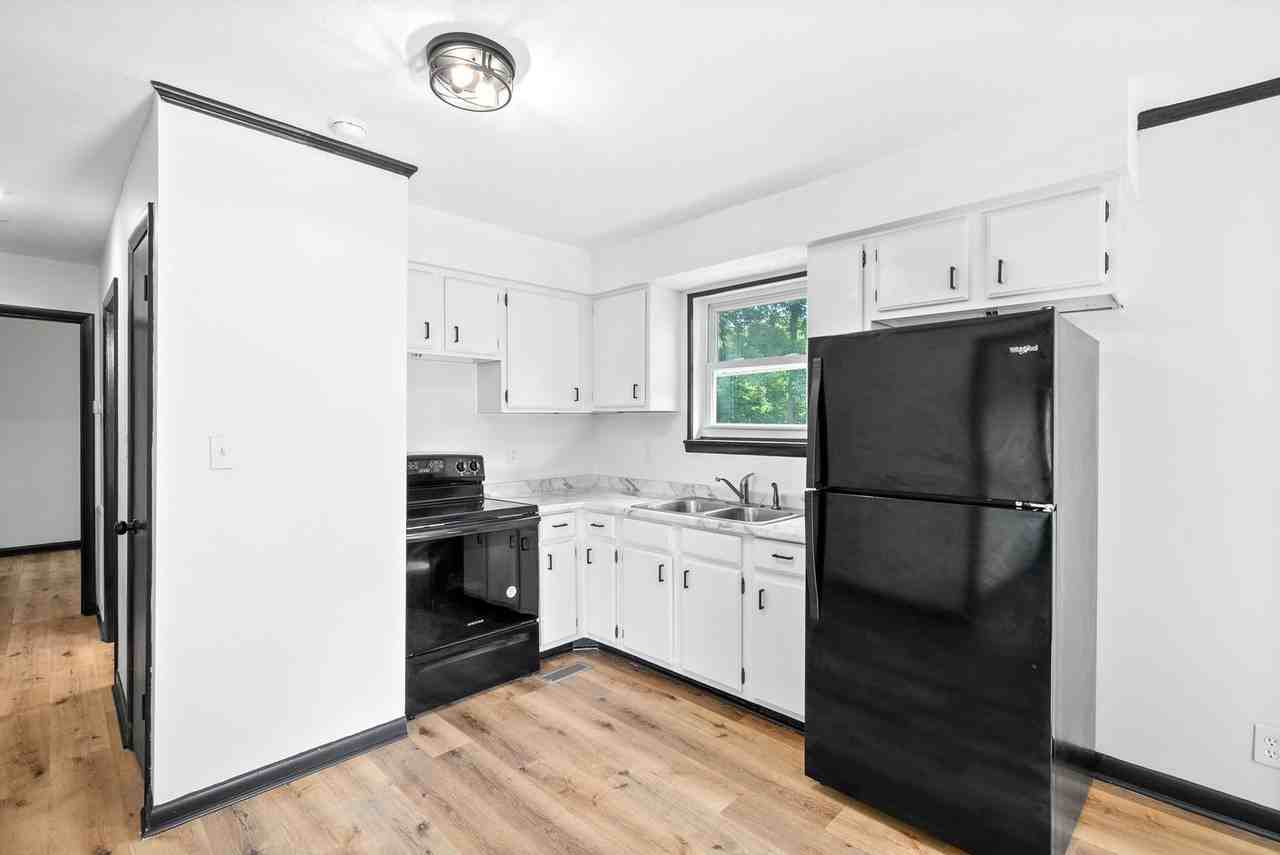 338 Woodale Dr - Photo 3 of 8