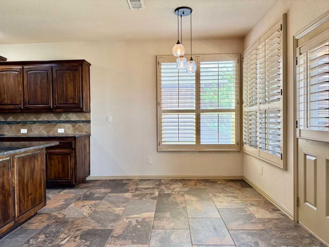 1409 San Miguel Ct - Photo 4 of 20