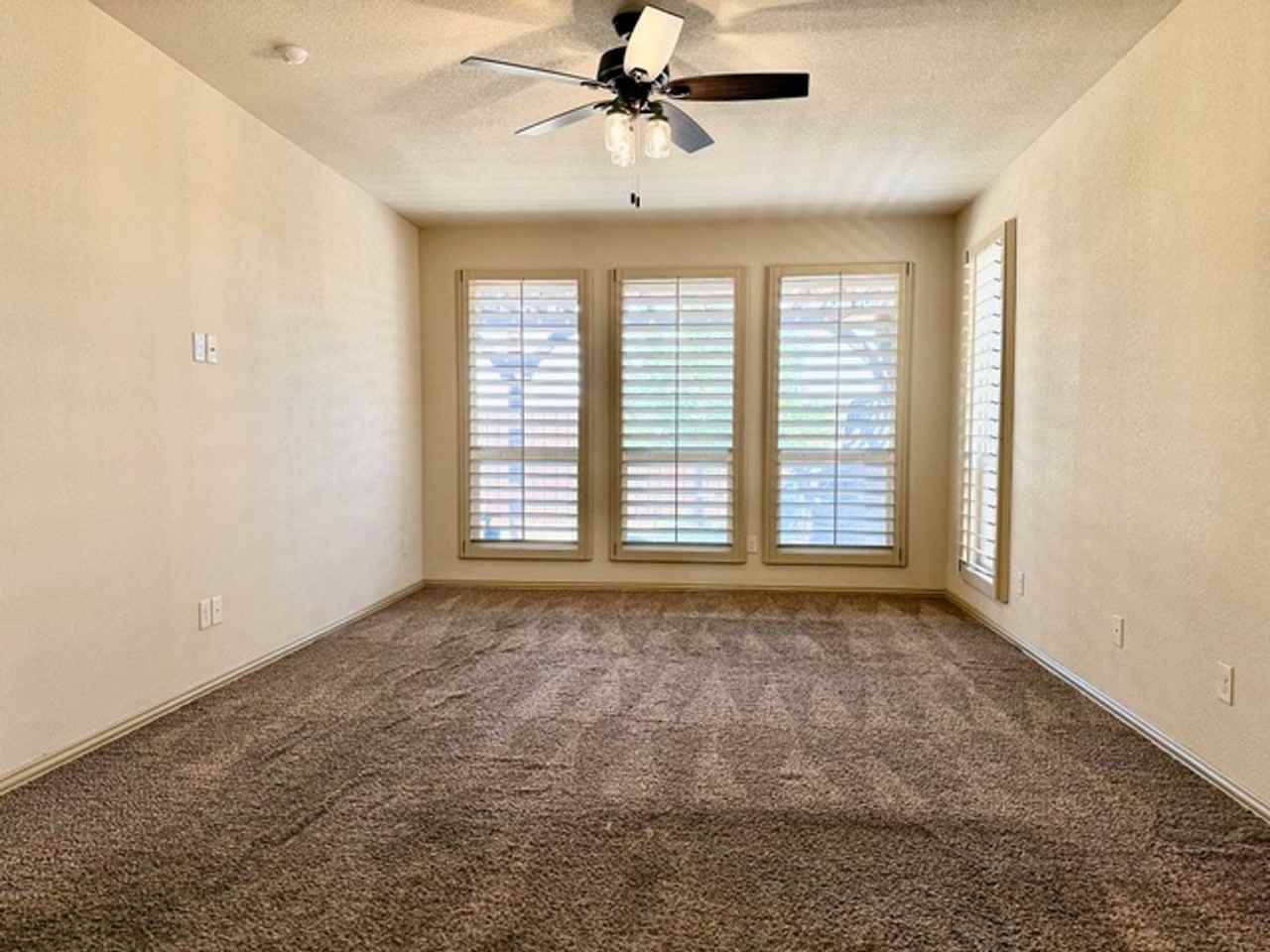 1409 San Miguel Ct - Photo 5 of 20