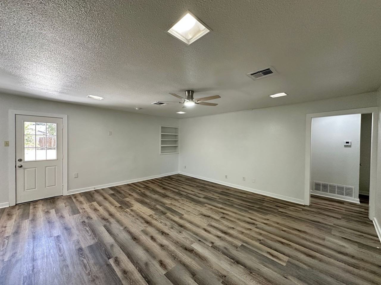 3906 Chisholm Trl - Photo 5 of 49