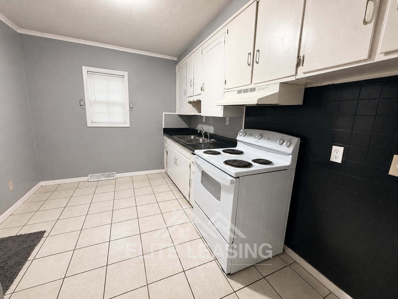 3302 Se Ohio Ave - Photo 4 of 7