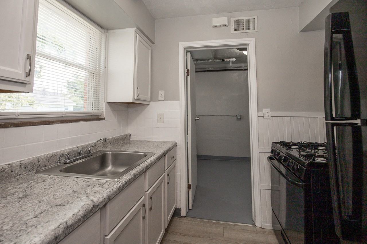 20250 Priday Ave - Photo 5 of 23