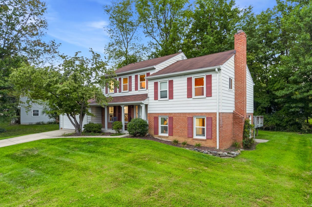 12422 Parkton St - Photo 2 of 50