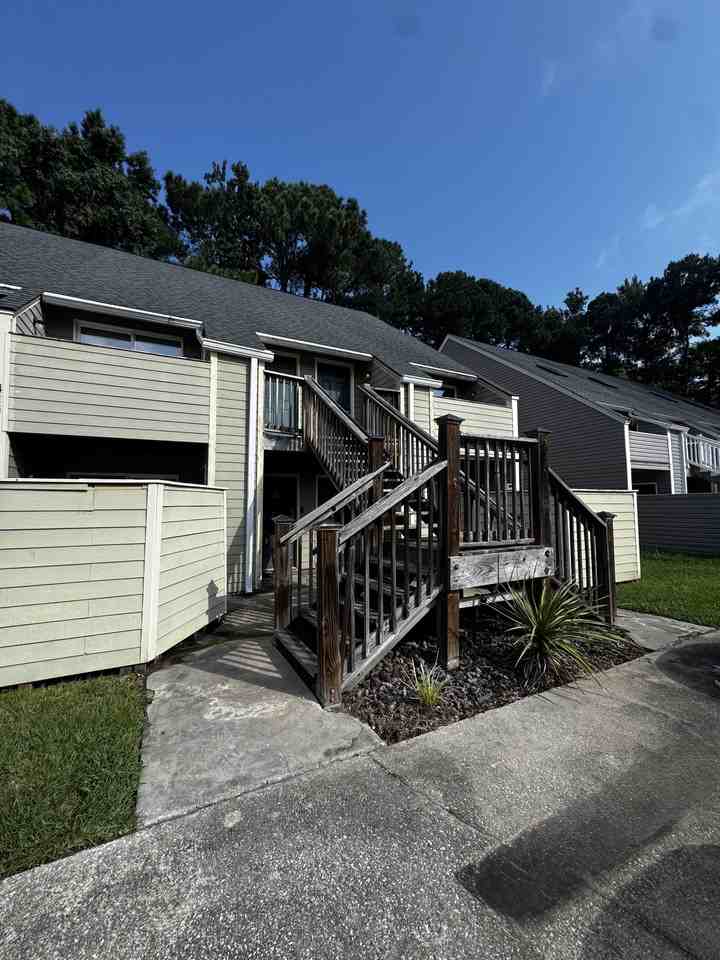 415 Cambridge Cir #2 - Photo 2 of 16
