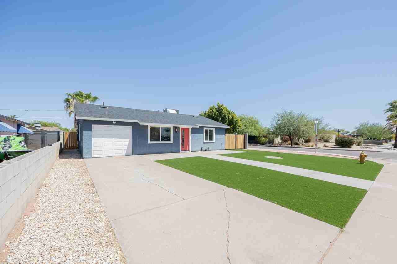 1346 E Almeria Rd - Photo 3 of 30