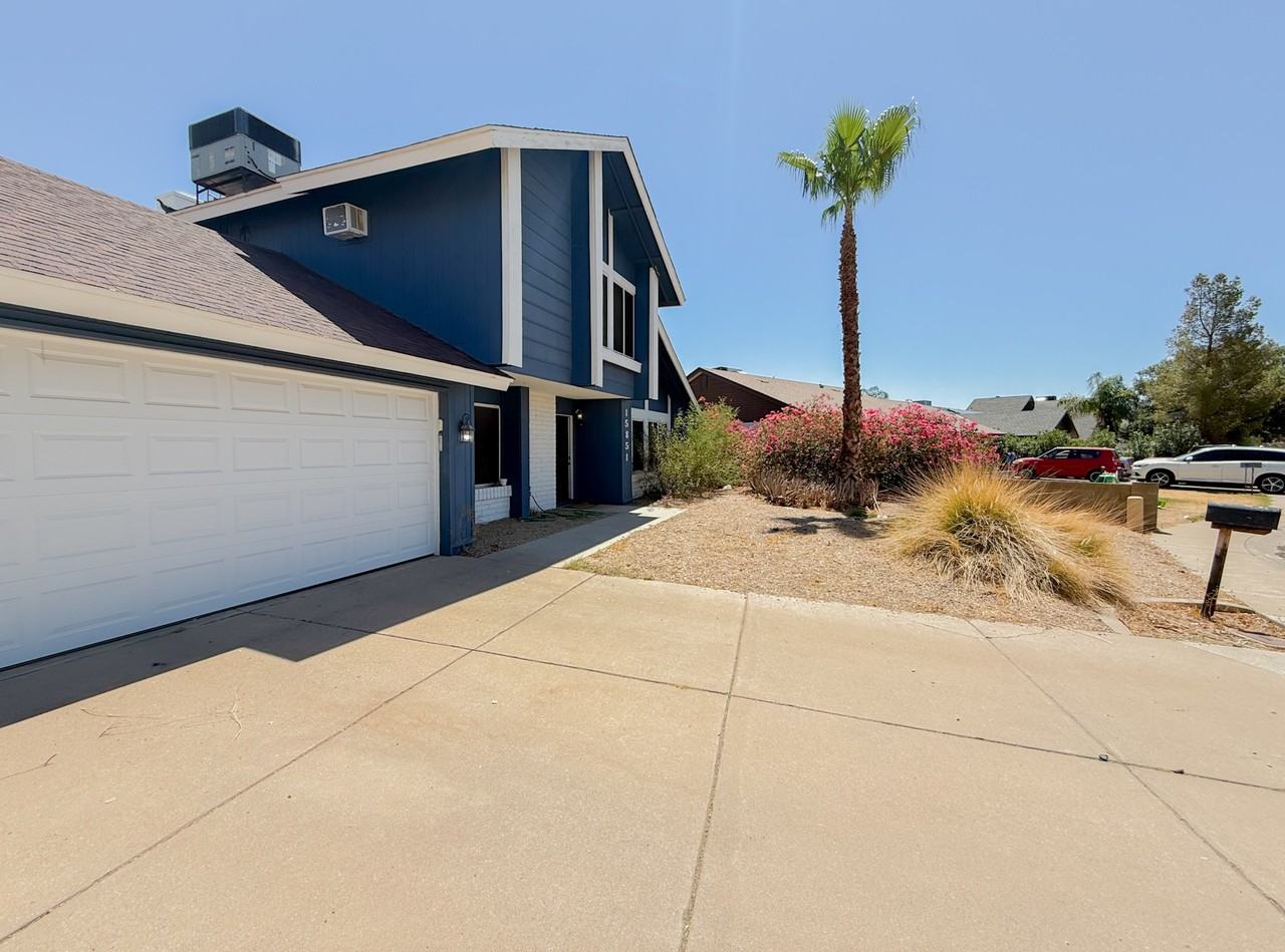 15851 N 24th Ave - Photo 4 of 45