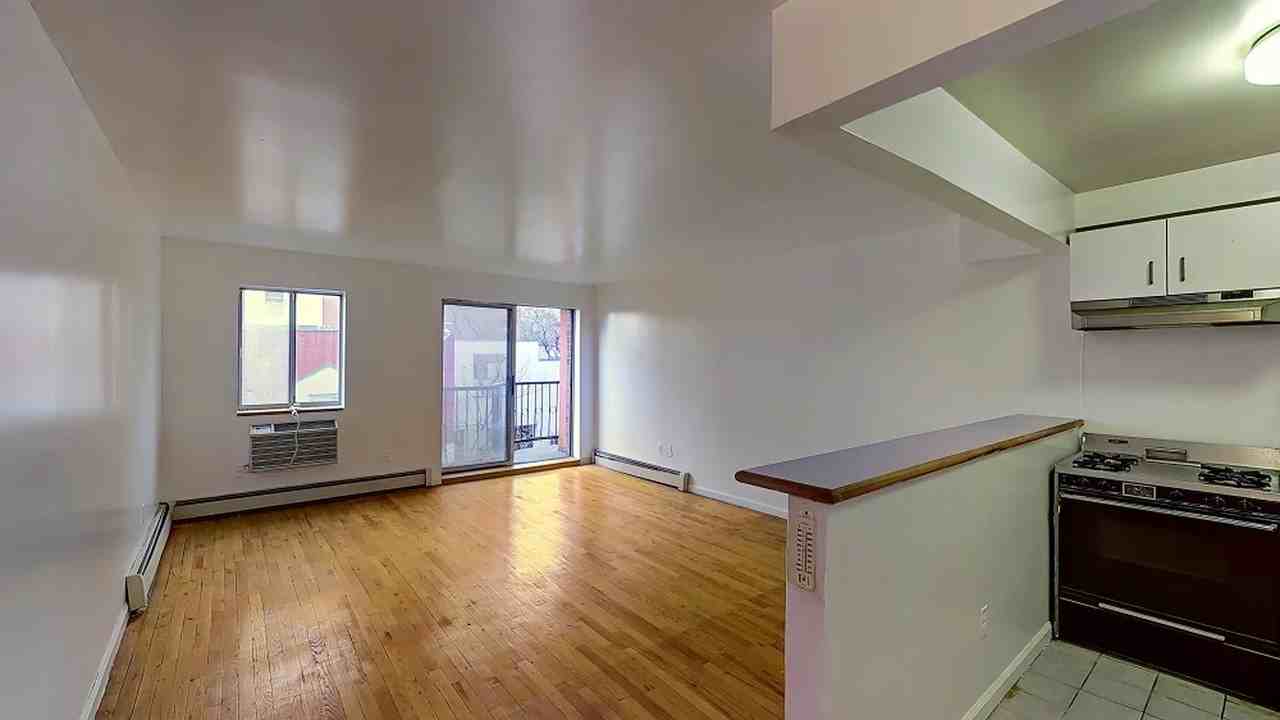 7101 Fresh Pond Rd - Photo 2 of 14
