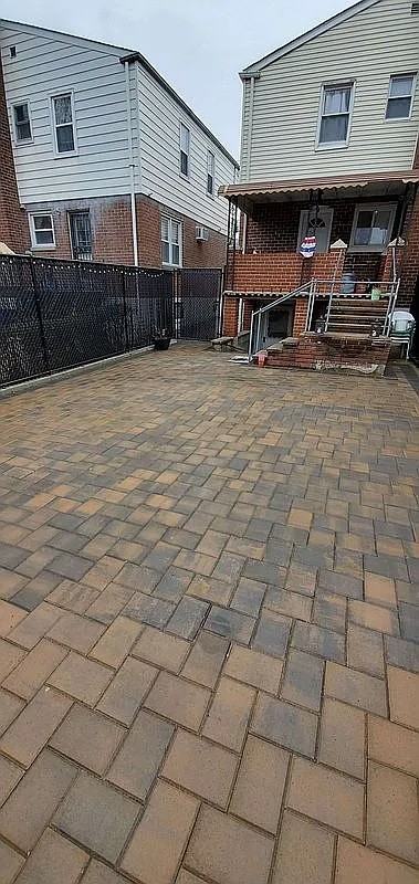 222 Throggs Neck Blvd - Photo 7 of 14