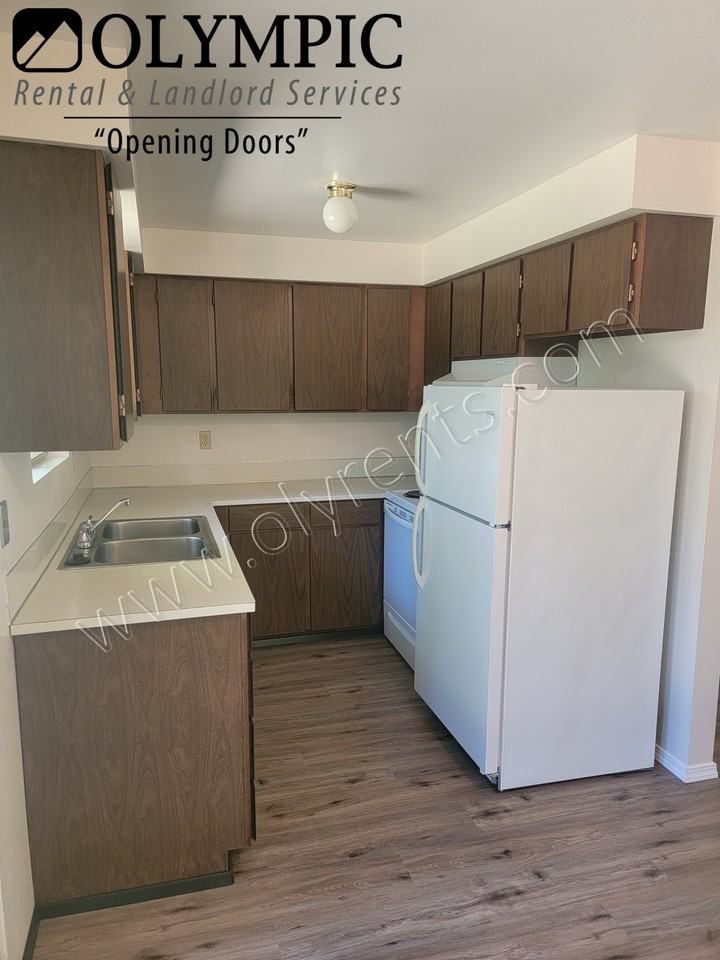 2012 Cooper Crest St Nw - Photo 6 of 14