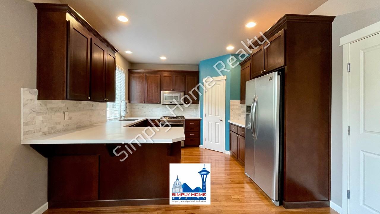 3823 Wildspitz St Se - Photo 5 of 30