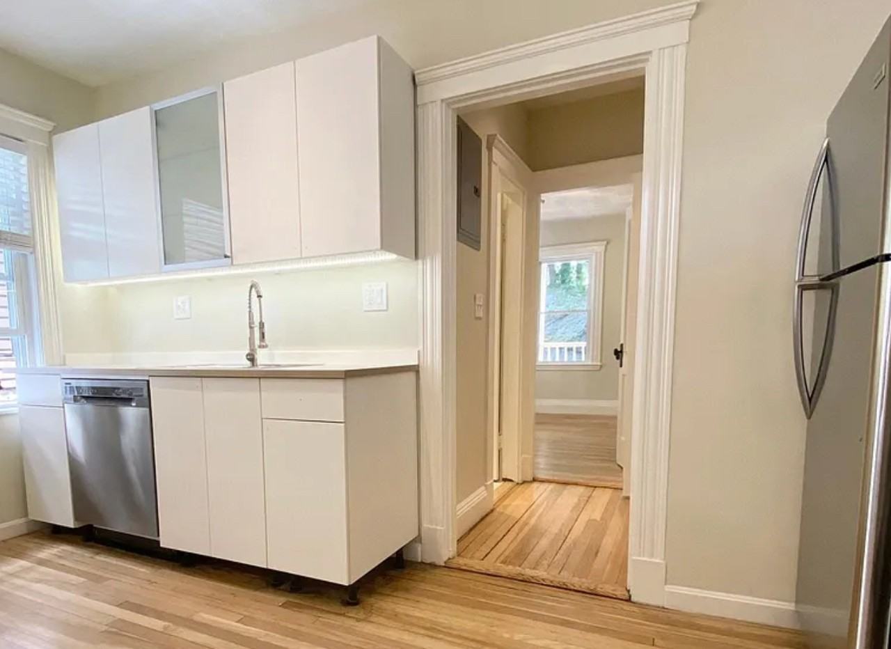 28 Beecher St - Photo 2 of 5