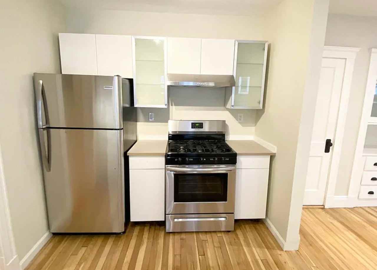 28 Beecher St - Photo 3 of 5