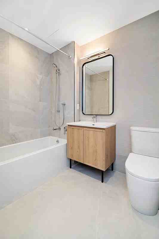 7182 Parsons Blvd - Photo 4 of 14