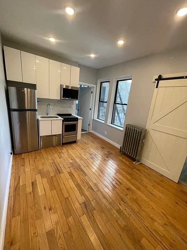 102 Convent Ave - Photo 2 of 10