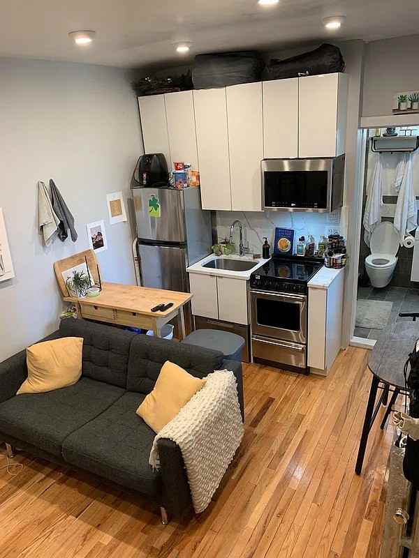 102 Convent Ave - Photo 3 of 10