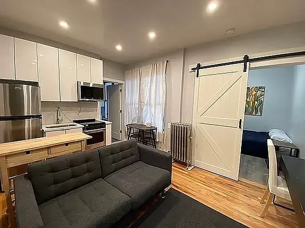 102 Convent Ave - Photo 4 of 10