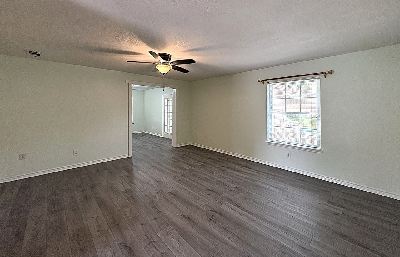 1613 Velma Ave - Photo 6 of 24