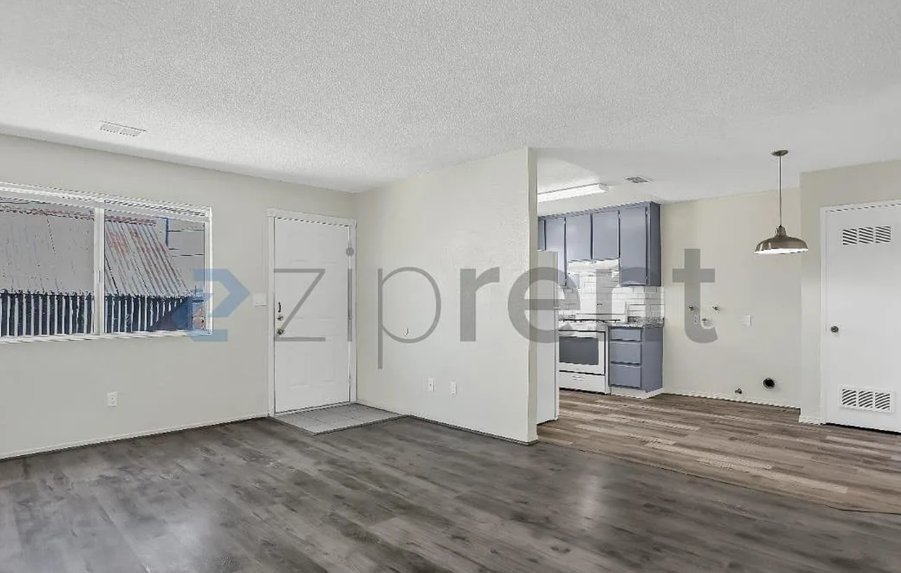 16025 L St #C - Photo 2 of 13