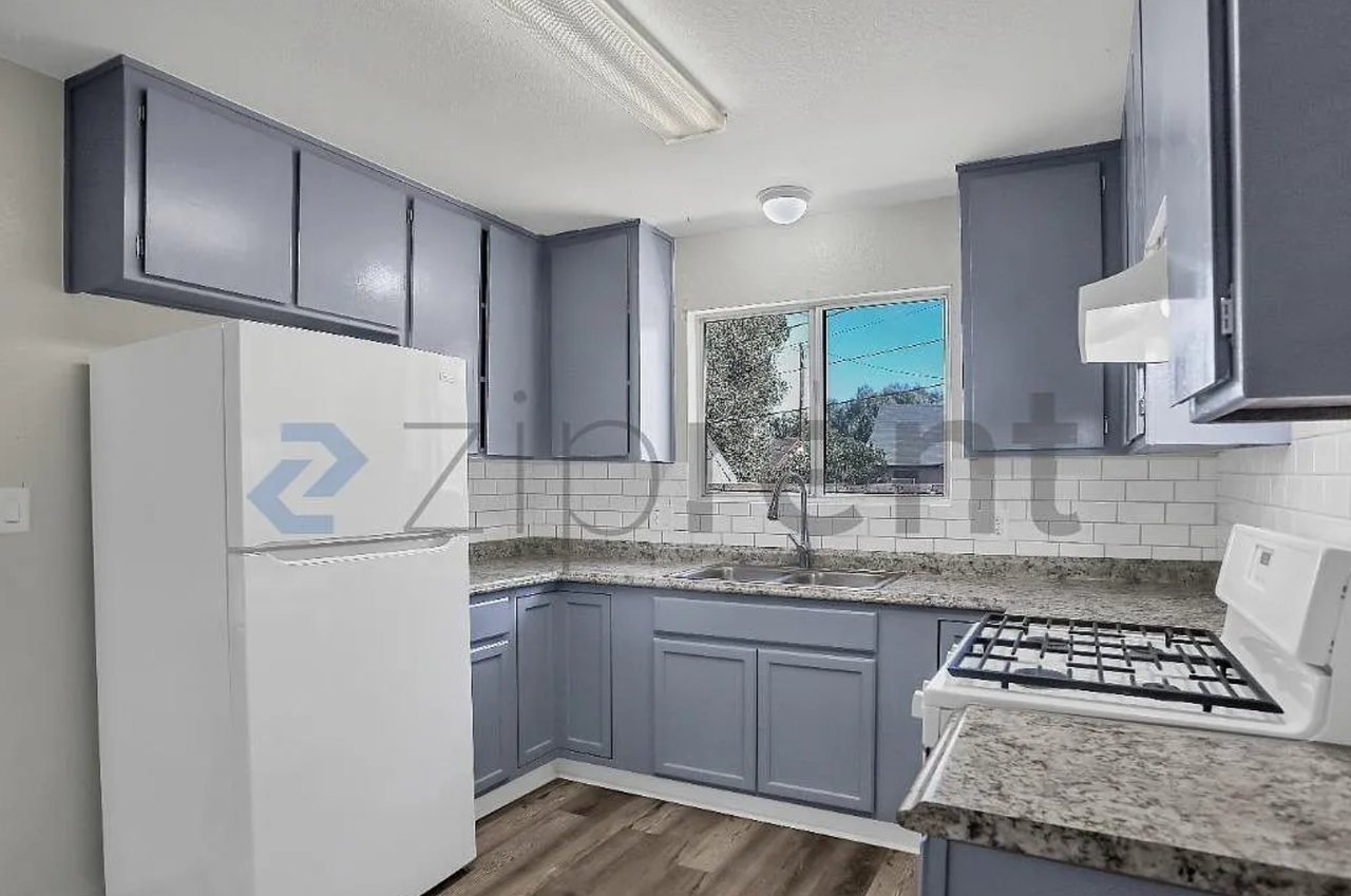 16025 L St #C - Photo 7 of 13