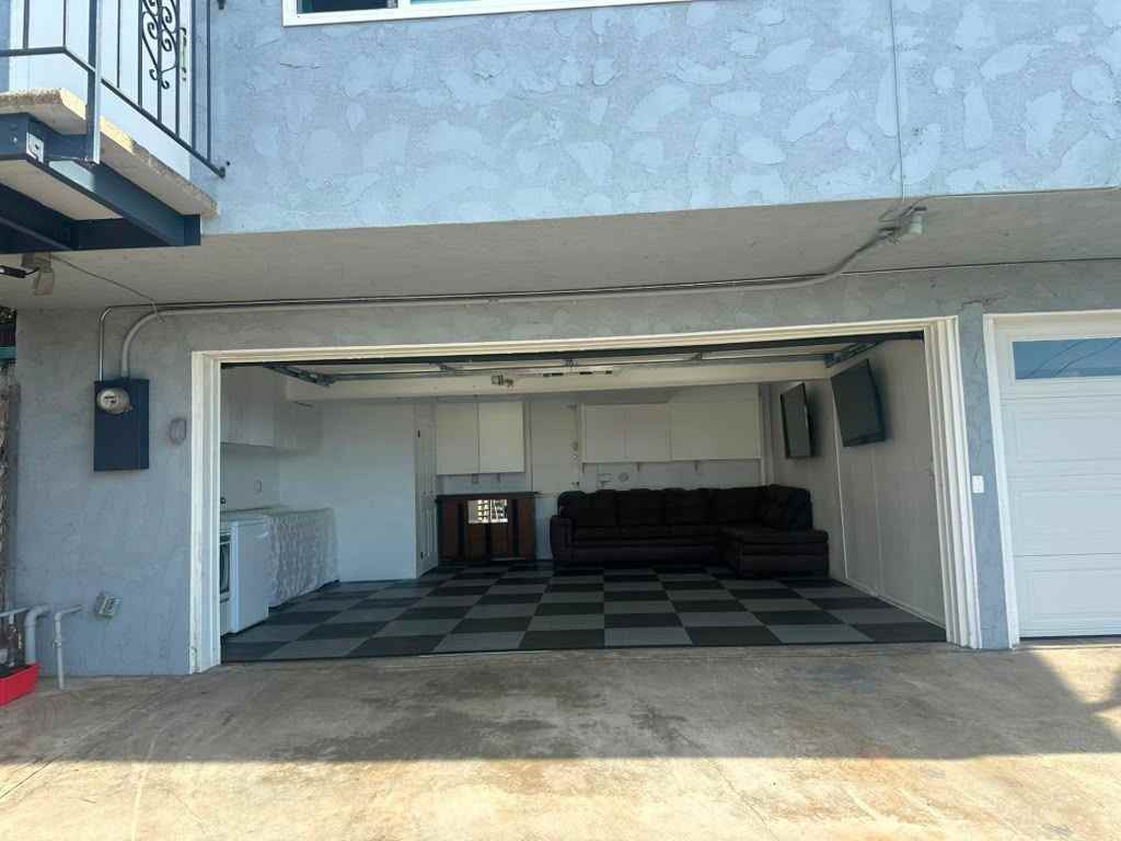 4452 W 169th St - Photo 3 of 23