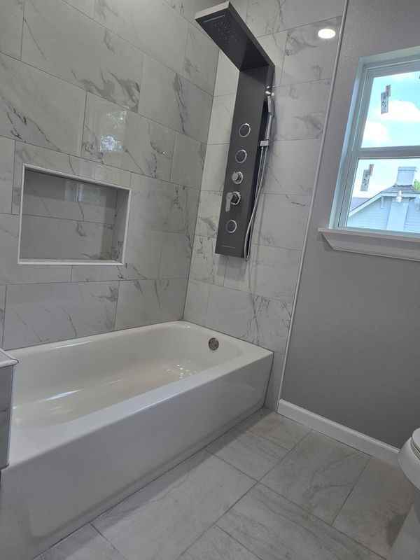 3909 Wilder St - Photo 3 of 16